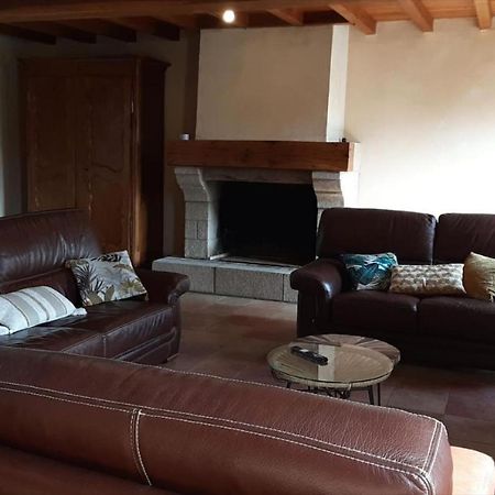Longere Familiale Villa Melesse Bagian luar foto