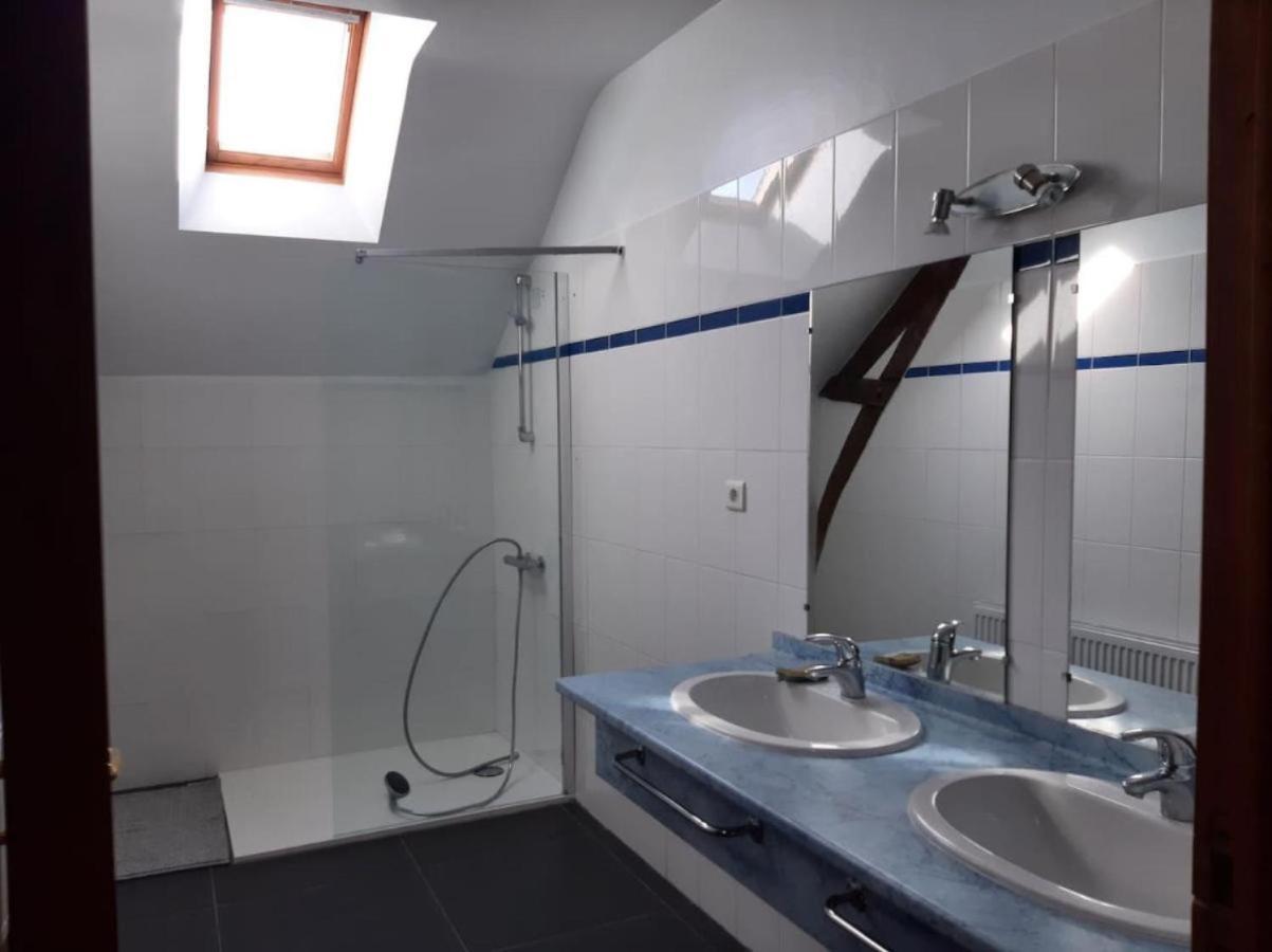Longere Familiale Villa Melesse Bagian luar foto