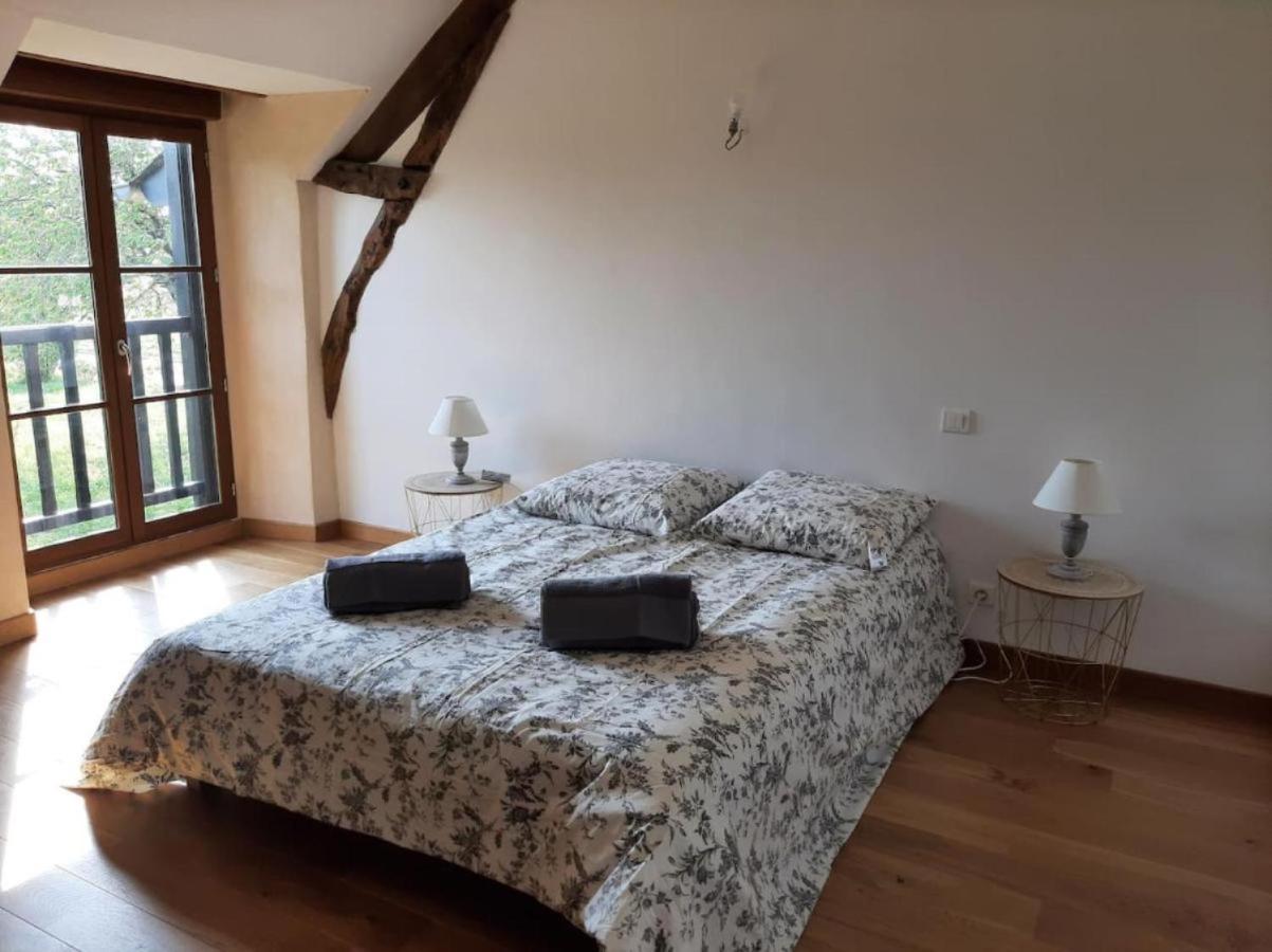 Longere Familiale Villa Melesse Bagian luar foto