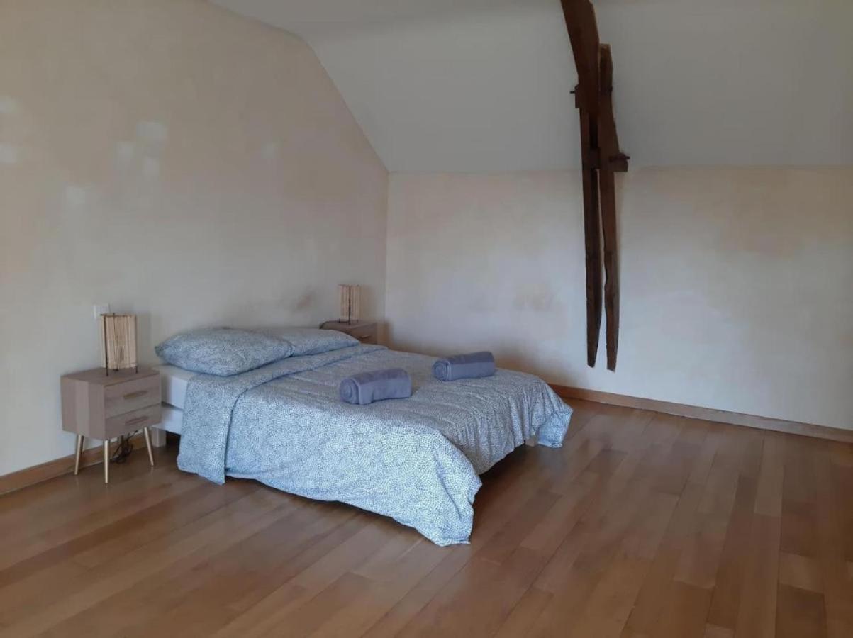 Longere Familiale Villa Melesse Bagian luar foto
