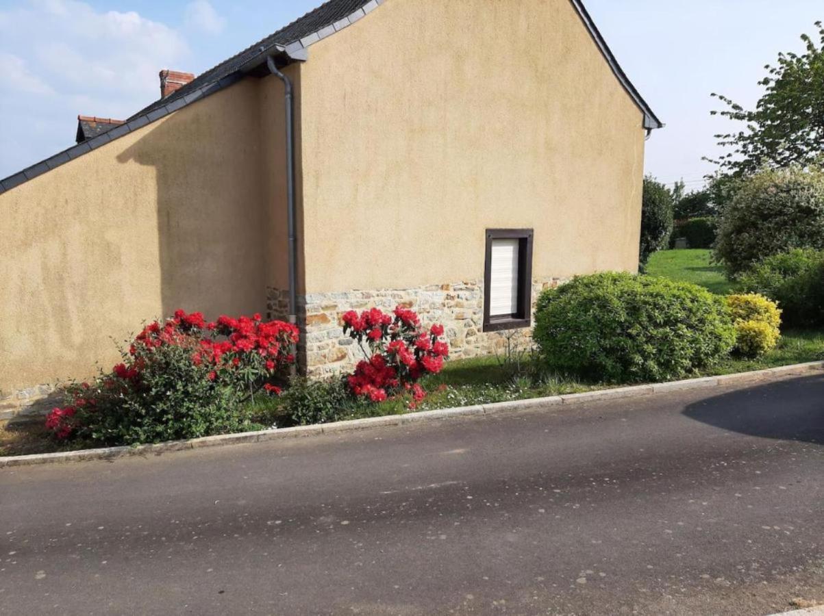 Longere Familiale Villa Melesse Bagian luar foto
